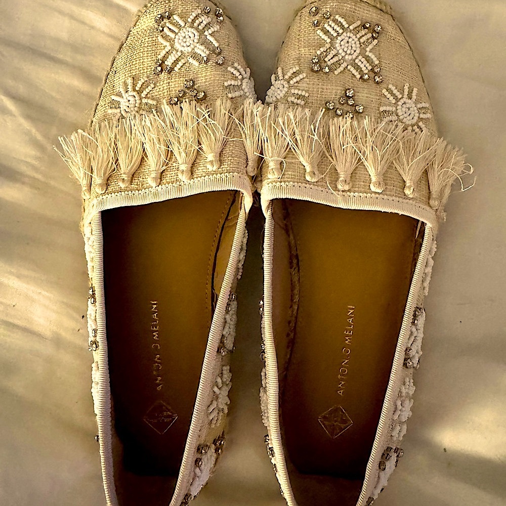 NWOT Antonio Melani Beaded Flats, size 7.5